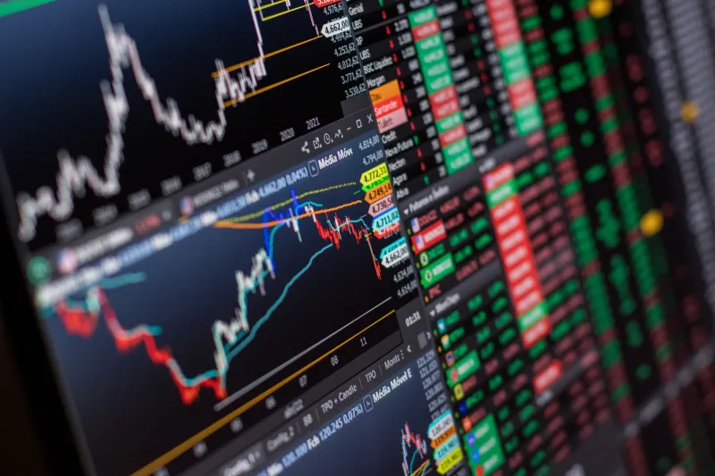 When Your Hedge Becomes Your Risk: Building Ethereum Positions That Actually Move Independently